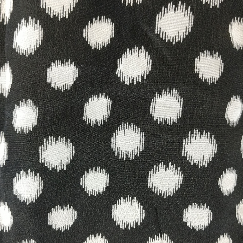 Top: NEW Greylin Silk Polka Dot Button Blouse - Picture 4 of 6